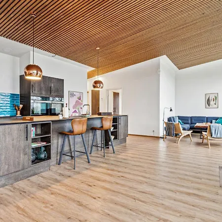 Gorgeous In With Kitchen Holiday home *